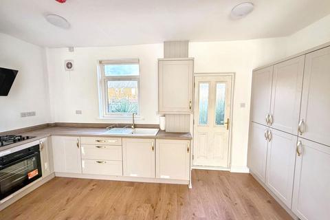 3 bedroom terraced house to rent, Lichfield Avenue, Newcastle upon Tyne NE6