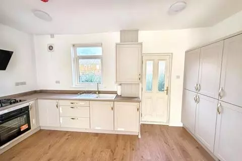 3 bedroom terraced house to rent – pohled 3