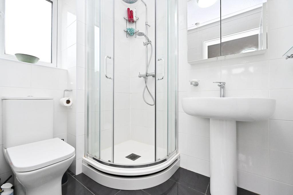 Bedroom one en-suite