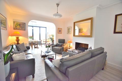 undefined, River Avenue, Palmers Green , London. N13