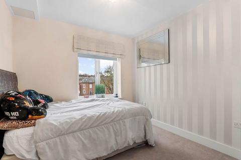 2 bedroom apartment for sale, Apartment 20, St. Peter's Court, 2 S. Peter's Street, Worcester.  WR1 2PJ
