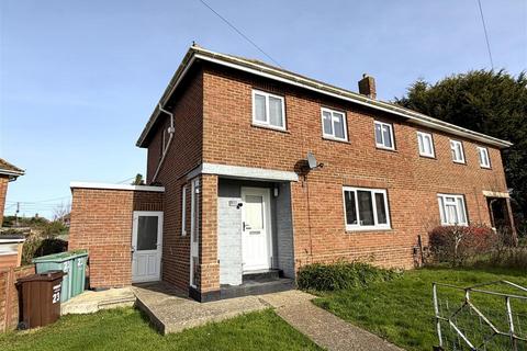 3 bedroom semi-detached house for sale, Meadow Road, East Cowes