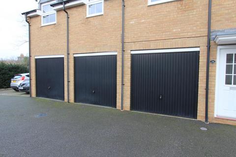 2 bedroom flat to rent, Eagle Close, Leighton Buzzard