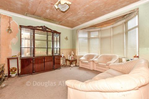 5 bedroom semi-detached house for sale, Kings Avenue, Woodford Green, Essex
