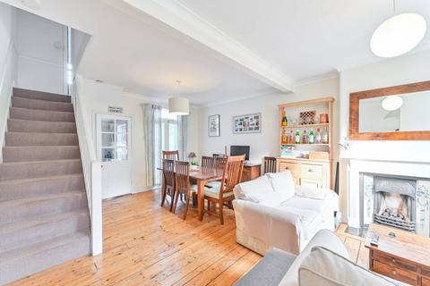 Eversleigh Road, Shaftesbury Estate, London, SW11