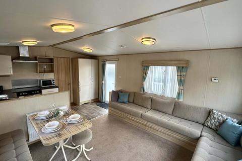 3 bedroom static caravan for sale, Three Bed ABI Summer Breeze (36x12) 2014 Hoburne Bashley, New Milton BH25