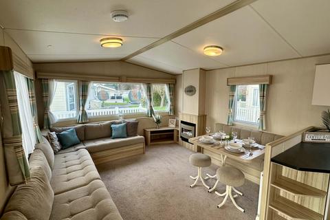 3 bedroom static caravan for sale, Three Bed ABI Summer Breeze (36x12) 2014 Hoburne Bashley, New Milton BH25