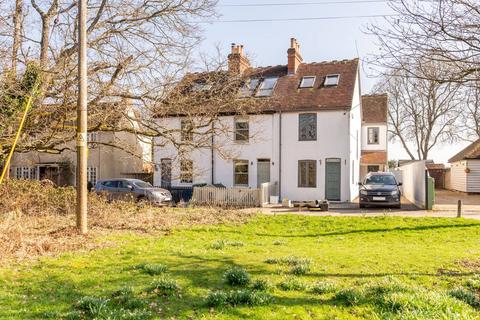 4 bedroom cottage for sale, Common Lane, South Buckinghamshire, Slough, SL1