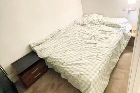 2 bedroom flat for sale, Flat 24 Daver Court, Chelsea Manor Street, Chelsea, London, SW3 3TS