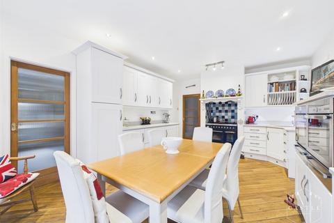 3 bedroom detached house for sale, Ashby Road, Hinckley