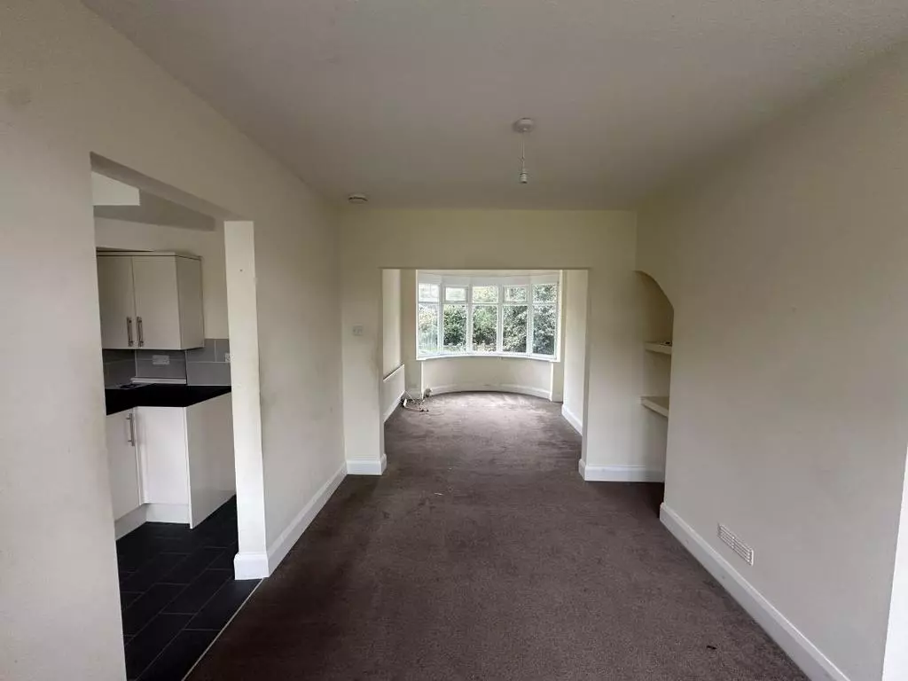 3 bedroom semi-detached house for sale - Photo 9