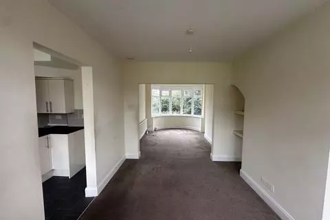 3 bedroom semi-detached house for sale - Photo 8