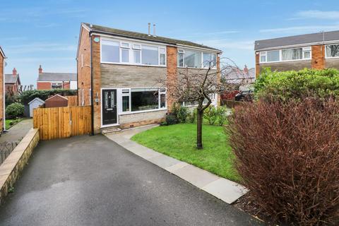 3 bedroom semi-detached house for sale, Clumber Drive, Gomersal, Cleckheaton, West Yorkshire, BD19