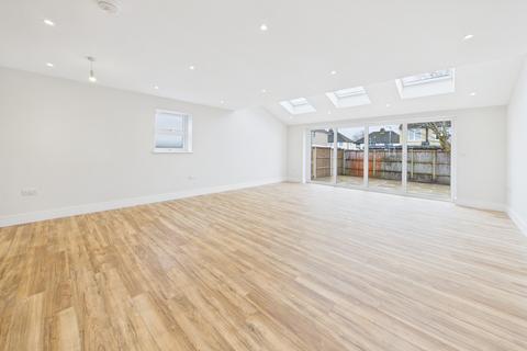 3 bedroom detached house for sale, Of Dowling Court, Hemel Hempstead, HP3