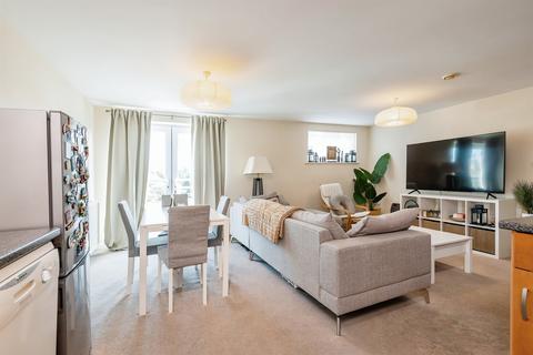 2 bedroom apartment for sale, Halifax Road, Birchencliffe, Huddersfield