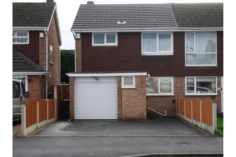 3 bedroom semi-detached house for sale, Coningsby Drive, Kidderminster, DY11