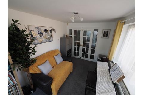 3 bedroom semi-detached house for sale, Coningsby Drive, Kidderminster, DY11