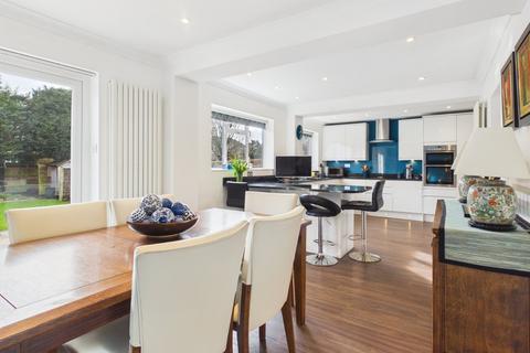 4 bedroom detached house for sale, Holtspur Close, Beaconsfield, Buckinghamshire, HP9