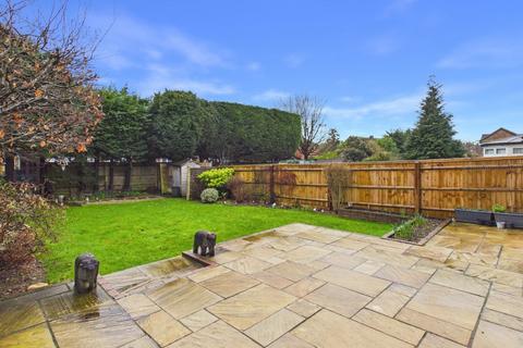4 bedroom detached house for sale, Holtspur Close, Beaconsfield, Buckinghamshire, HP9