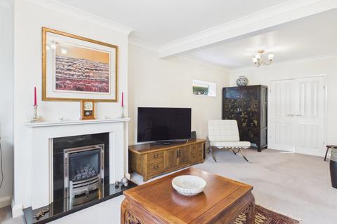 4 bedroom detached house for sale, Holtspur Close, Beaconsfield, Buckinghamshire, HP9