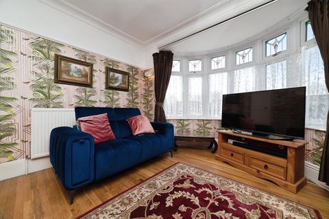 3 bedroom detached house for sale, Maybury Road, Hull