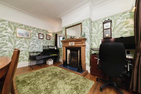 3 bedroom detached house for sale, Maybury Road, Hull