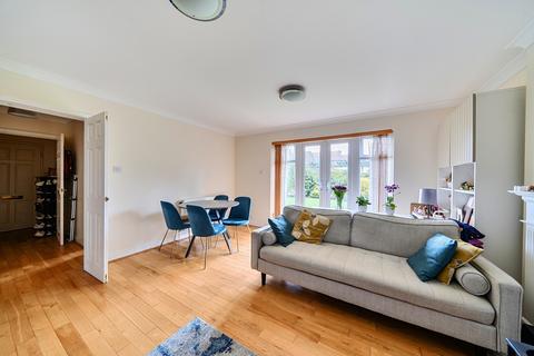 undefined, Balfour Road, Weybridge, KT13