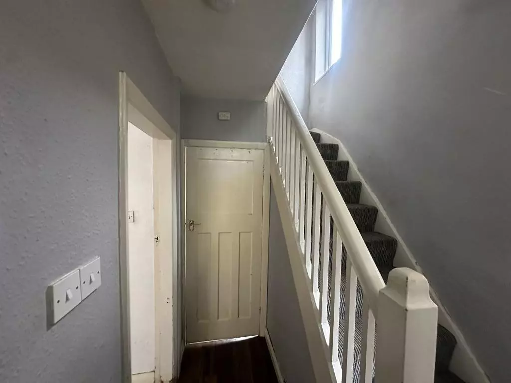 3 bedroom semi-detached house for sale - Photo 7