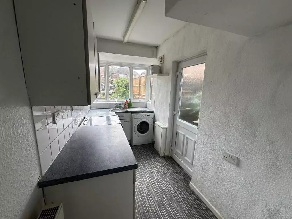 3 bedroom semi-detached house for sale - Photo 17