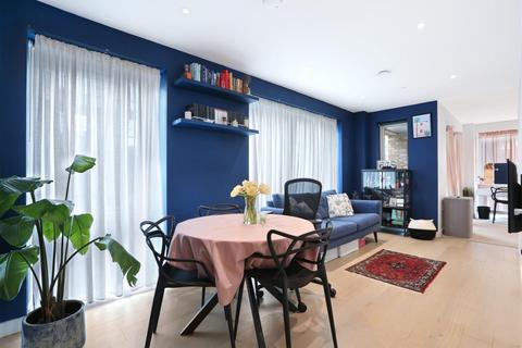 1 bedroom apartment for sale, Wyndham Road, London, SE5