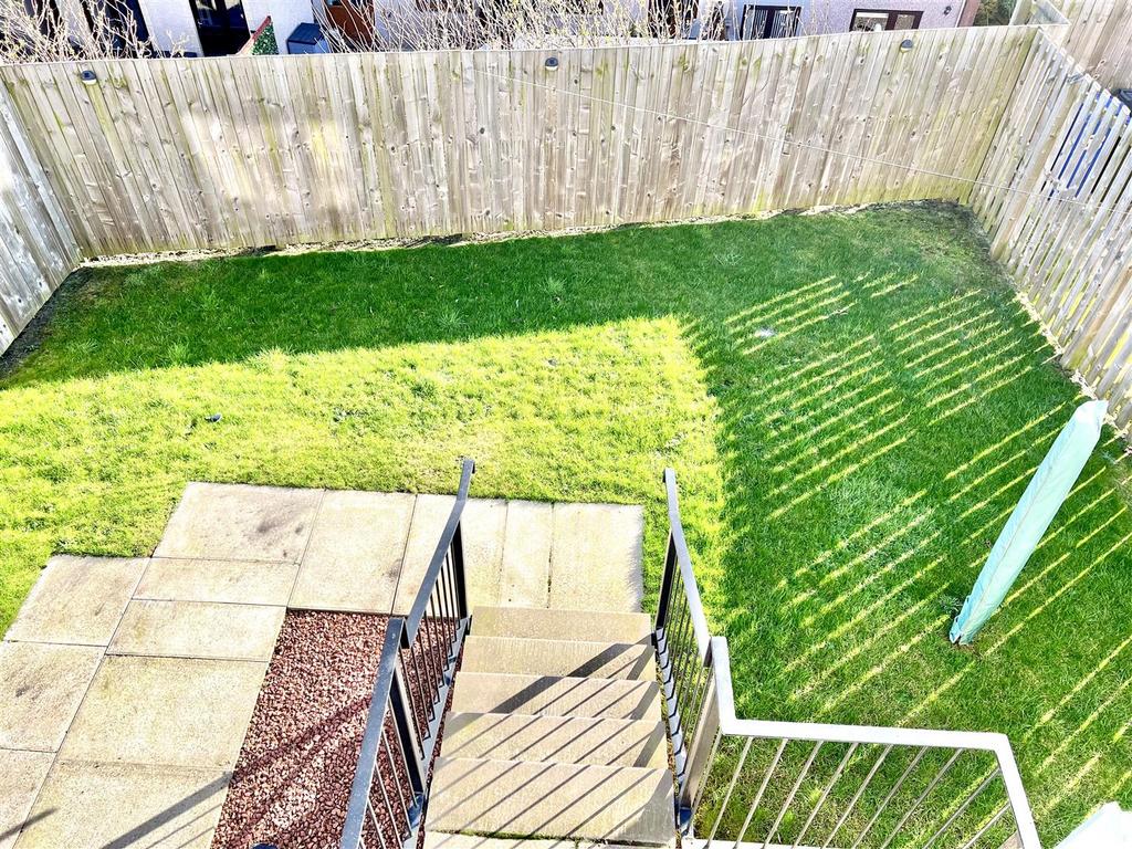 Elm Park, Hill Of Beath