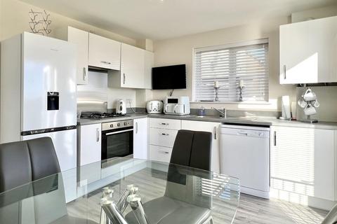 undefined, Elm Park, Hill Of Beath KY4