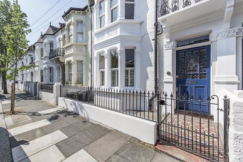 5 bedroom terraced house to rent, Winchendon Road London SW6