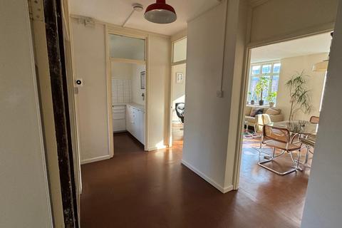 1 bedroom apartment to rent, Shacklewell Lane, London, E8
