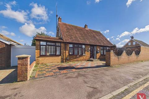 4 bedroom detached house for sale, Vincent Road, Luton LU4