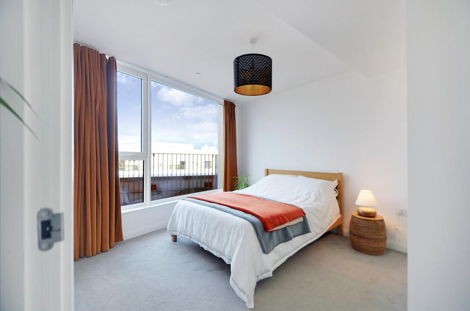 Bedroom (1).jpg