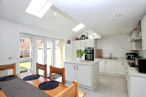 4 bedroom townhouse for sale, Chapman Avenue, Peterborough