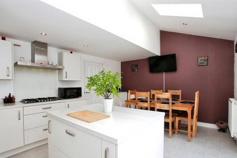 4 bedroom townhouse for sale, Chapman Avenue, Peterborough