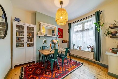 2 bedroom terraced house for sale, Audley Road, Manchester M19