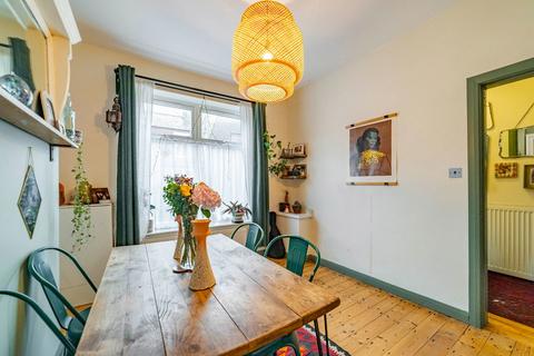 2 bedroom terraced house for sale, Audley Road, Manchester M19