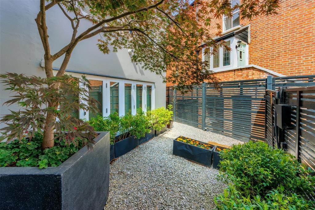 Courtyard, garden