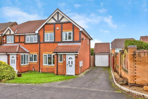 3 bedroom semi-detached house for sale, Gunnersbury Way, Nuthall, Nottingham