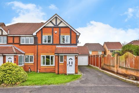 3 bedroom semi-detached house for sale, Gunnersbury Way, Nuthall, Nottingham