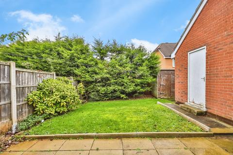 3 bedroom semi-detached house for sale, Gunnersbury Way, Nuthall, Nottingham