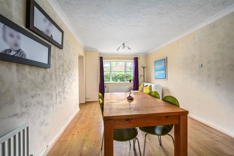 undefined, Cuthbert Road, Guildford GU12