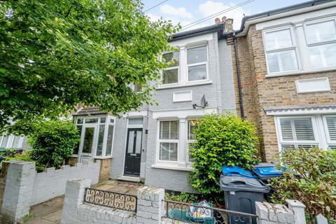 Vernon Avenue, Raynes Park, London, SW20