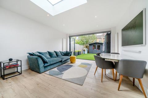 3 bedroom terraced house for sale, Vernon Avenue, Raynes Park, London, SW20