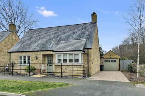 2 bedroom bungalow for sale, Porter Close, Mickleton