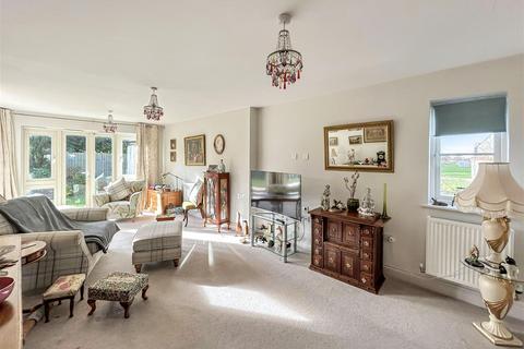 2 bedroom bungalow for sale, Porter Close, Mickleton