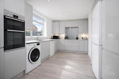 3 bedroom house for sale, Barton Way,Borehamwood